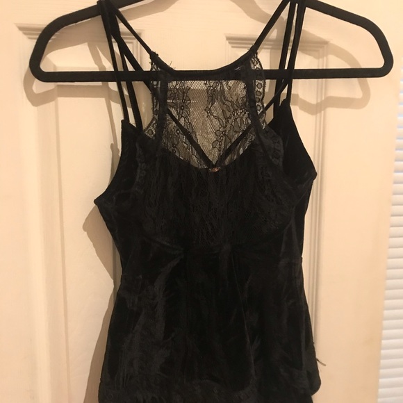 FREE PEOPLE BLACK LACE/CRUSHED VELVET TOP- XS - Picture 5 of 6